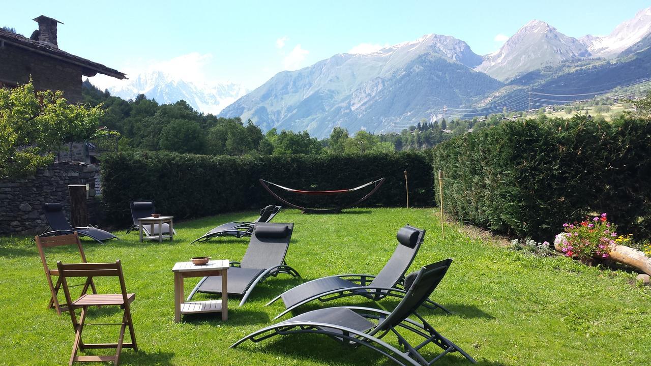 Le Petit Coeur Residence De Montagne La Salle Luaran gambar