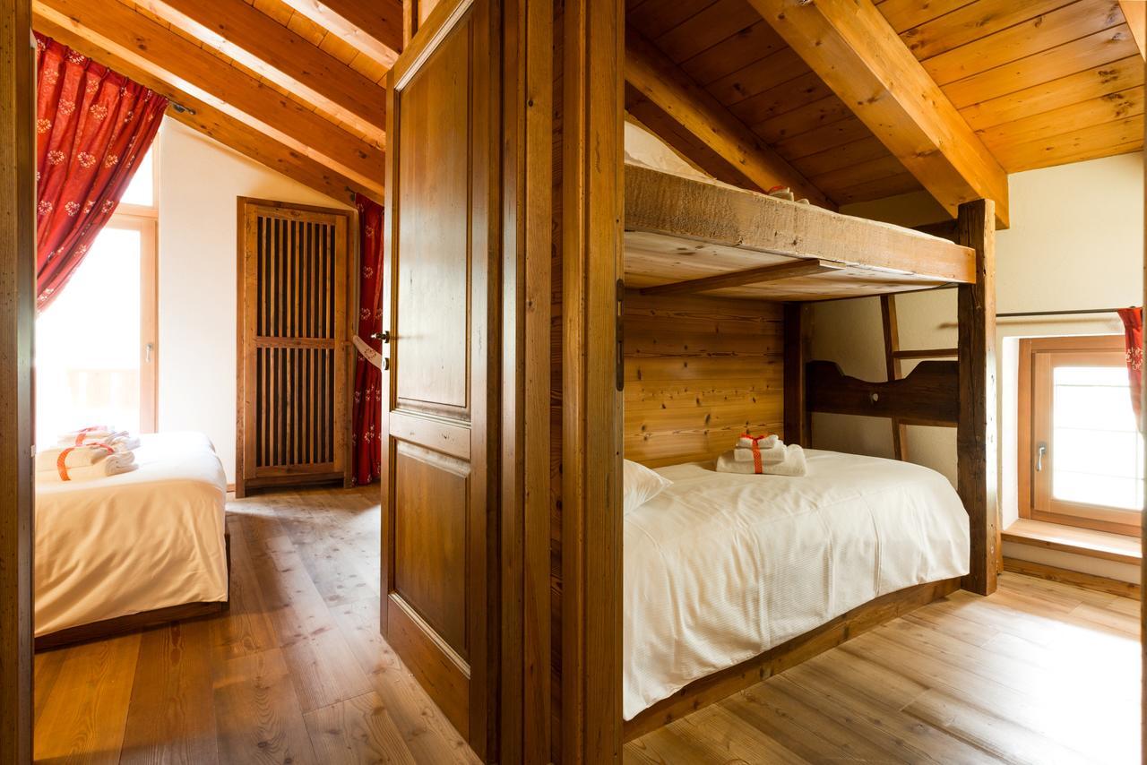 Le Petit Coeur Residence De Montagne La Salle Luaran gambar