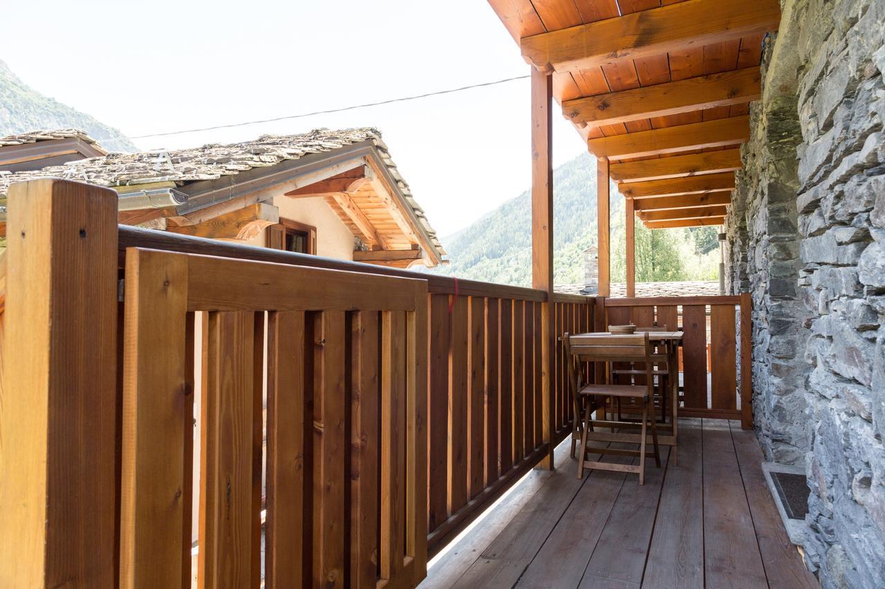 Le Petit Coeur Residence De Montagne La Salle Luaran gambar