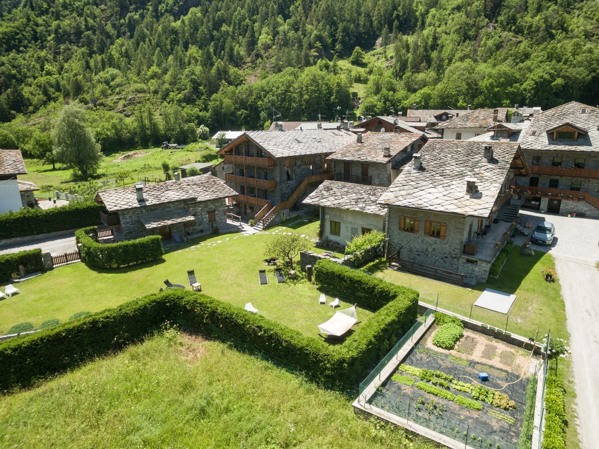 Le Petit Coeur Residence De Montagne La Salle Luaran gambar