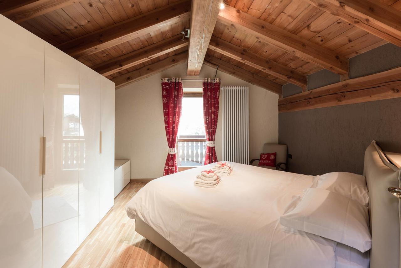 Le Petit Coeur Residence De Montagne La Salle Luaran gambar