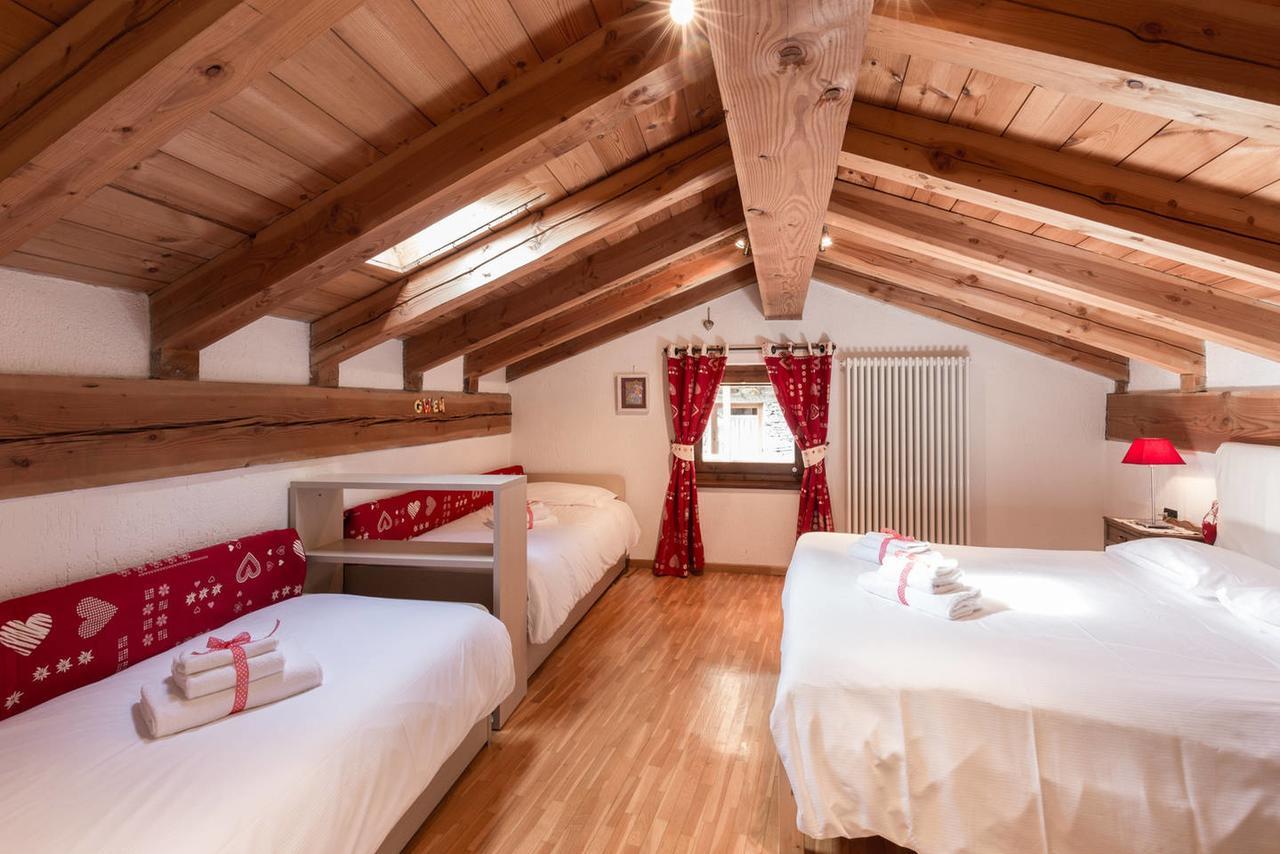 Le Petit Coeur Residence De Montagne La Salle Luaran gambar
