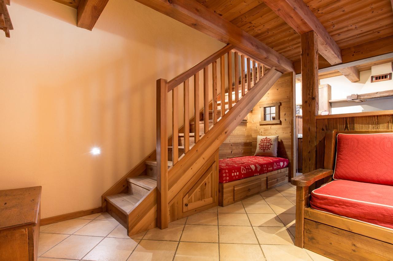 Le Petit Coeur Residence De Montagne La Salle Luaran gambar