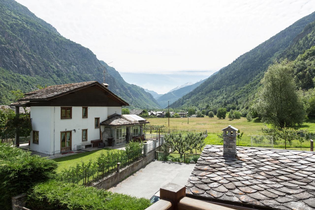 Le Petit Coeur Residence De Montagne La Salle Luaran gambar