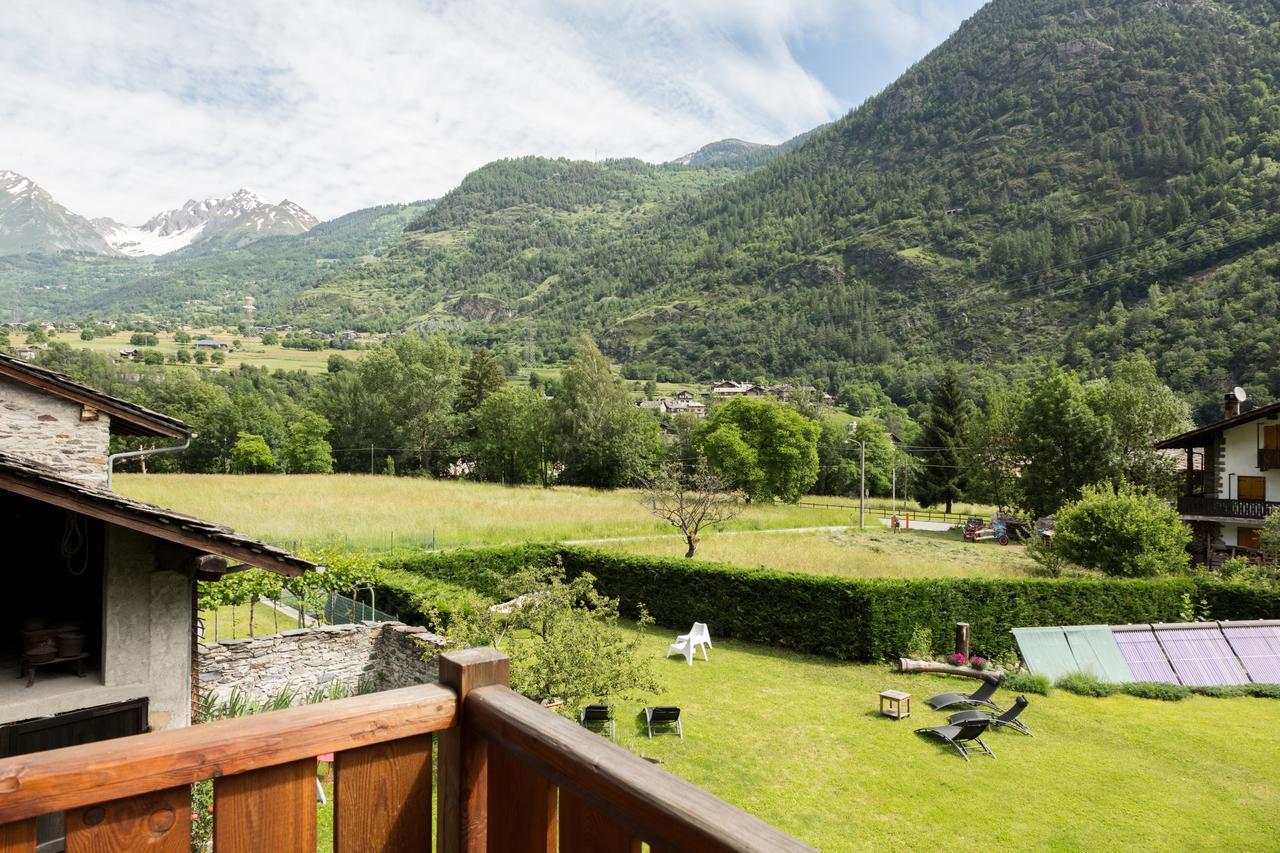 Le Petit Coeur Residence De Montagne La Salle Luaran gambar